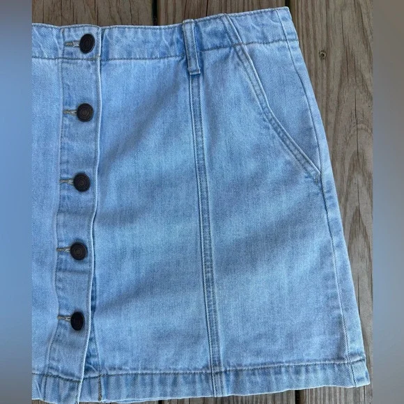 forever 21 jean skirt with buttons down front - Picture 8 of 11
